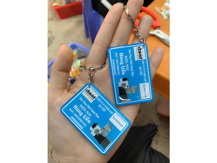 MÓC KHÓA CỮA HÀNG ĐIỆN MÁY